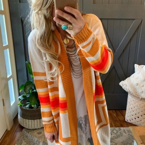 New Aztec Tribal Print Western Long Cardigan Sweater Beth Dutton Yellowstone - Picture 6 of 8